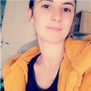 Intervenante sociale, j'aime transmettre les valeurs de mon métier pour vous permettre de réussir !